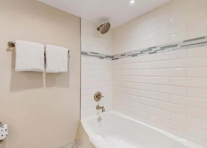 Crescent Club Ii 6f Holiday home