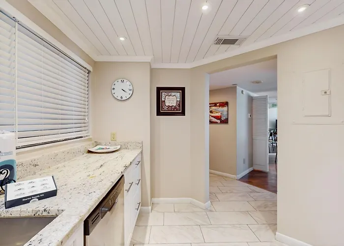 Crescent Club Ii 6f Holiday home Clearwater Beach