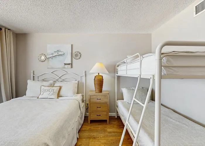 Crescent Club Ii 6f Holiday home